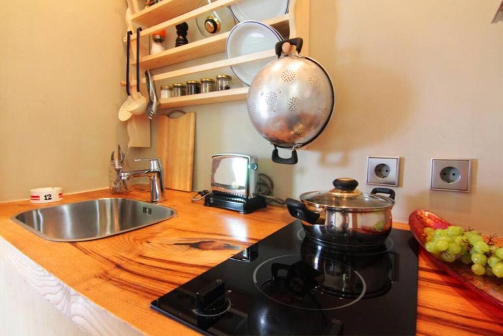 Charming Rooftop Nest With Awesome Acropolis View Downtown Αθήνα Εξωτερικό φωτογραφία